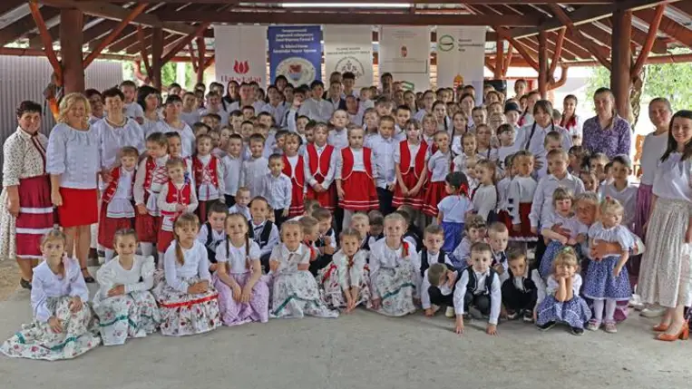 A Tulipán Tanoda Magyar Népművészeti Iskola ünnepi zárókoncertjein - Az összetartozás ereje