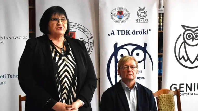Ösztöndíjban részesültek a "GENIUS" Tehetségpontok diákjai
