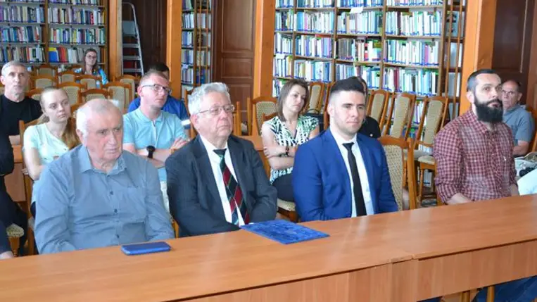 Könyvbemutató a Rákóczi Egyetemen - A Beregszászi kistérség turisztikai almanachját méltatták