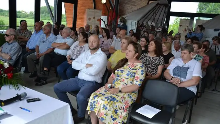 Tiszacsomán ülésezett a KMKSZ választmánya - Folytatódó háború, anyaországi belpolitikai változások, kulturális programok…
