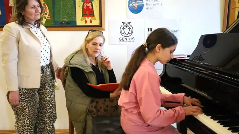 Zajlanak a VIII. ZeneVarázslat képzés tanórái a „GENIUS” Jótékonysági Alapítvány szervezésében