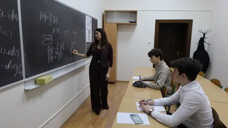 Lezárultak a matematika tehetséggondozó hétvégék a „GENIUS” Jótékonysági Alapítvány szervezésében