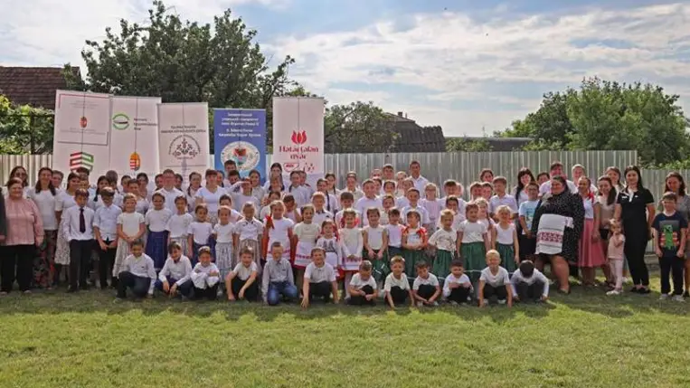 A Tulipán Tanoda Magyar Népművészeti Iskola ünnepi zárókoncertjein - Az összetartozás ereje