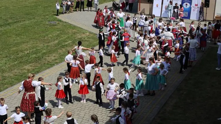 A Tulipán Tanoda Magyar Népművészeti Iskola ünnepi zárókoncertjein - Az összetartozás ereje