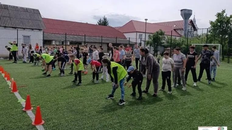 KMNE-családi sportnap és Kiss Kata koncert Péterfalván