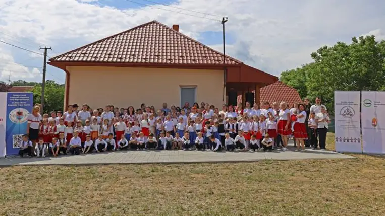 A Tulipán Tanoda Magyar Népművészeti Iskola ünnepi zárókoncertjein - Az összetartozás ereje