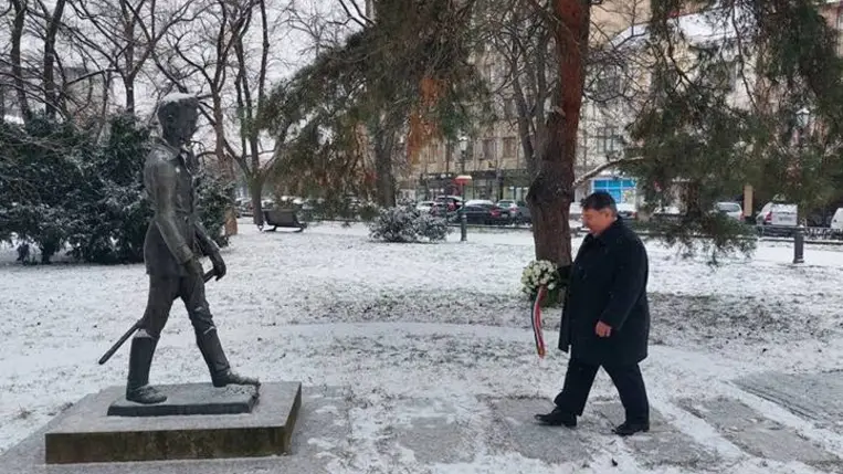 Tisztelgés Petőfi Sándor emléke előtt