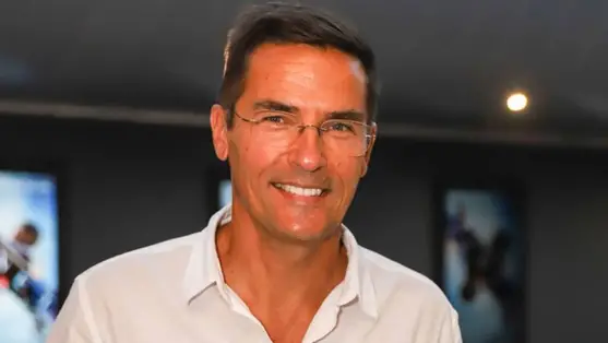 Gajdos Tamás 30 évig műsort vezetett: Kínában most ezzel lett sztár a hírekben