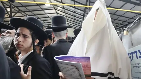 Zsidó zarándokok ezrei érkeztek a háborúban álló Ukrajnába