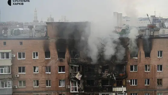 Egy orosz légitámadás következményei a kelet-ukrajnai Harkivban 2025. június 7-én. (Fotó: Szuszpilne Harkiv / Facebook.com)