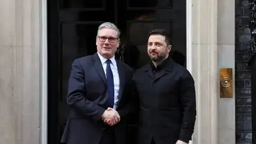 Keir Starmer és Volodimir Zelenszkij a londoni Downing Street 10. szám alatt 2026. március 17-én. Fotó: Suzanne Plunkett / Reuters