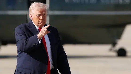 Donald Trump 2026. április 11-én. Fotó: Tasos Katopodis / Getty Images