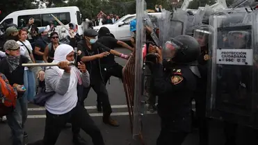 Komoly összecsapások zajlottak a tüntetők és a rendőrök között Mexikóban a vb nyitómeccse alatt. Fotó: DANIEL CARDENAS Forrás: ANADOLU