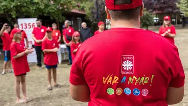  Résztvevők a Katolikus Karitász táborzáró rendezvényén Balatonakaliban 2025. augusztus 29-én (Fotó: MTI/Katona Tibor)