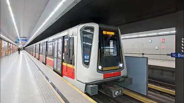 Egy ukrán férfit, aki megzavarta a metró működését, 10 évre kitoloncolnak Lengyelországból. Illusztráció