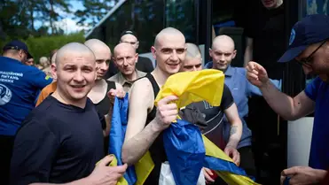 Két kárpátaljai katona tért haza az orosz fogságból. Fotó: facebook.com/MyroslavBiletskyi.official