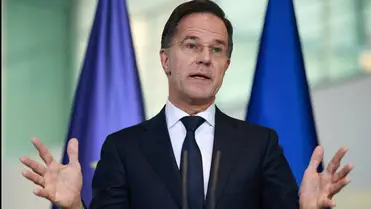 Mark Rutte NATO-főtitkár a Friedrich Merz német kancellárral a berlini kancellári hivatalban folytatott megbeszélése utáni sajtóértekezleten 2025. december 11-én (Fotó: MTI/EPA/Clemens Bilan)