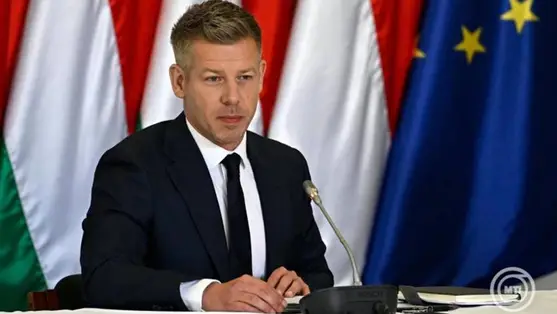 Ópusztaszer, 2026. május 13. Magyar Péter miniszterelnök a Tisza-kormány első, kihelyezett ülésén az Ópusztaszeri Nemzeti Történeti Emlékparkban 2026. május 13-án. MTI/Hegedüs Róbert