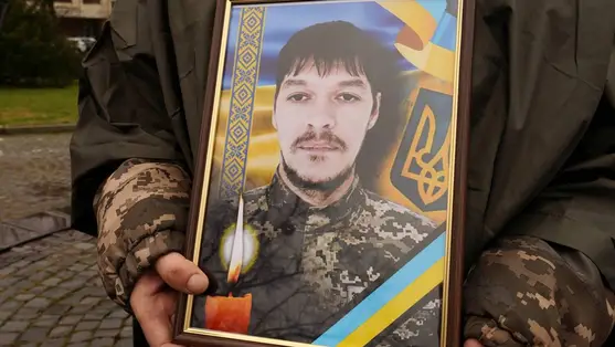 Ungváron végső búcsút vettek a 35 éves Tarasz Szirko katonától. Fotó: Ungvári Városi Tanács