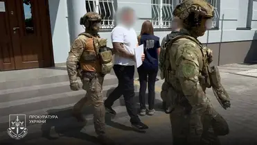 Gyanúsított lett egy kárpátaljai toborzóközpont vezetője és két munkatársa. Fotó: Ukrán Főügyészség