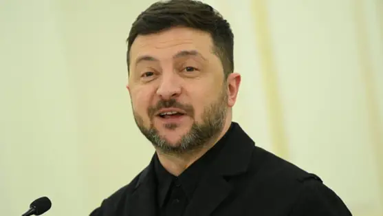 Volodimir Zelenszkij ukrán elnök a litván és lengyel államfővel a vilniusi elnöki palotában tartott találkozója utáni sajtóértekezleten 2026. január 25-én. (Fotó: MTI/EPA/PAP/Marcin Obara)