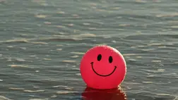 Még a hamis mosoly is boldoggá tehet