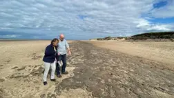 Ősi, rejtélyes lábnyomokra bukkantak az angliai tengerparton