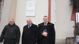 Beregardó központjában álló római katolikus templom falán felavatták a mártírhalált halt Haklik Sándor esperes emléktábláját.