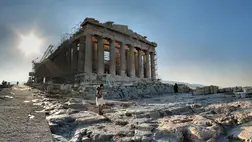 A Vatikán visszaszolgáltatja az athéni Parthenón nála lévő darabjait