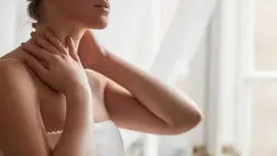  5+1 trükk, ami a nyakon levő vonalakat elhalványítja 