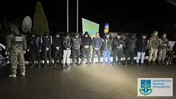 Kárpátalján kilenc férfi és két segítőjük bukott le Tiszaújlak közelében. (Fotó: Kárpátaljai Megyei Ügyészség)