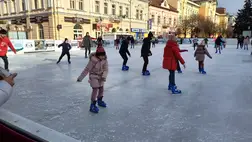 Korcsolyázás és teadélután a nagycsaládosoknál