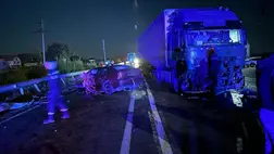 Kárpátalján személyautó ütközött össze egy teherautóval, egy ember életét vesztette a balesetben. Fotó: Kárpátaljai Rendőrség