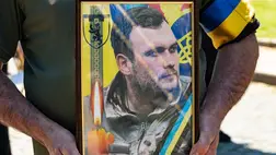 Ungváron utolsó útjára kísérték a 25 éves Erik Stilt. Fotó: Ungvári Városi Tanács