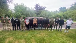 A kárpátaljai határőrök 11 hadköteles férfit vettek őrizetbe a román határ közelében. Fotó: Ukrán Állami Határszolgálat