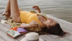 Debreczeni Zita fürdőruhában: 3 hónappal a szülés után nem vágyik kockás hasra