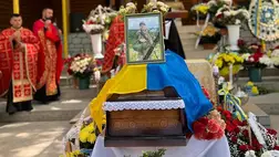 Kárpátalján utolsó útjára kísérték a técsői Andrij Dzjubakot. Fotó: Michele Kovchar