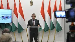 Potápi Árpád János, a Miniszterelnökség nemzetpolitikáért felelős államtitkára a Gondoskodó Nemzet Program pályázati felhívásának eredményeiről az államtitkárságon tartott sajtótájékoztatón 2023. augusztus 29-én. A külhoni magyar szervezetek kétmilliárd forint értékben részesülnek támogatásban. MTI/Soós Lajos