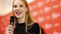 Díjat kapott az amerikai profiligában kosarazó magyar kosaras lány