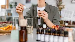  Megfázás ellen és a rosszkedv elűzésére – 8 illóolaj, amire szükséged van ősszel 