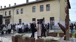 Megemlékezés a beregszászi ’56-os emlékművénél. Fotó: Kárpátinfo/Kovács Elemér