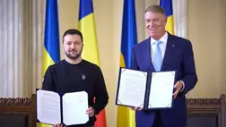 Volodimir Zelenszkij ukrán államfő és Klaus Johannis román köztársasági elnök. Fotó: president.gov.ua