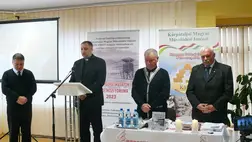 A málenykij robotra elhurcoltak emlékezete - Nemzetközi fórum Beregszászon. Fotó: Kárpátinfo/Kovács Elemér