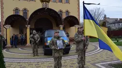 Beregszászban utolsó útjára kisérték Szamad Minyorov őrnagyot. Fotó: Facebook