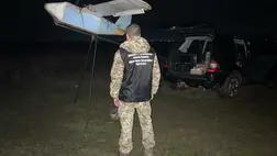 Kárpátalján az ukrán határőrök találtak egy drónt, amelynek segítségével ismeretlenek cigarettát akartak Magyarországra csempészni. Fotó: Ukrán Állami Határőrszolgálat