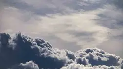 Nagy a baj: mérgező anyag került a felhőkbe, mindenkire veszélyes