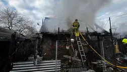 Szlatinán kigyulladt egy lakóház, melyben hárman vesztették életüket. Az áldozatok között két gyerek is van. Fotó: DSZNSZ