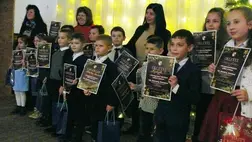 Szavalóverseny a Beregszászi Bethlen Gábor Líceumban - Hit, remény, szeretet. Fotó: Kárpátinfo/Kovács Erzsébet