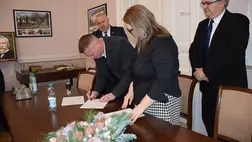 Kárpátalján élő rászorulóknak hozott adományt a Magyar Református Szeretetszolgálat és a Katolikus Karitász. Fotó: Kárpátinfo/Kovács Elemér