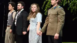 Színházi előadás Beregszászon - Május, virágzás, életöröm. Fotó: Kárpátinfo/ Kovács Elemér